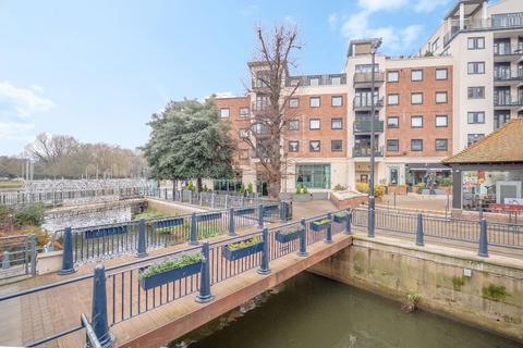 3 bedroom apartment for sale, Stevens House,  Kingston upon Thames