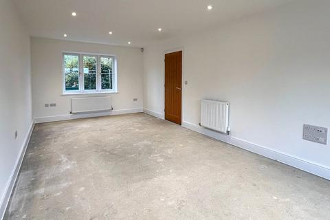 3 bedroom semi-detached house for sale, Kingfisher Walk, Upper Dicker