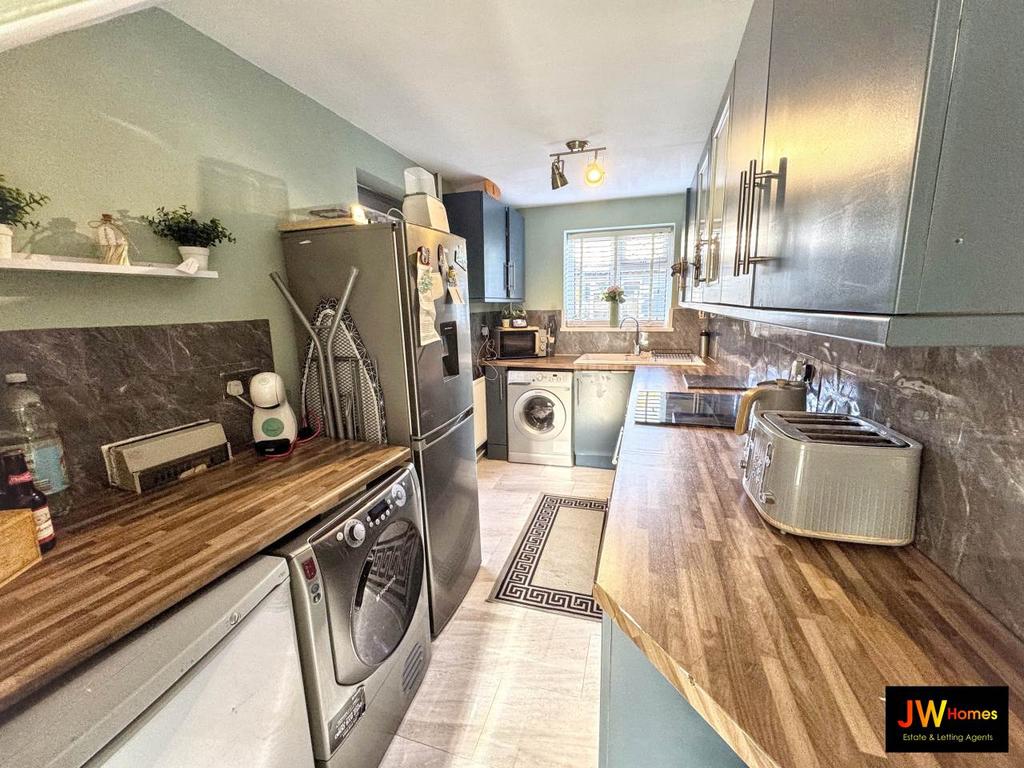 Kitchen 1 (1)