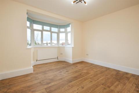 2 bedroom flat to rent, Oakleigh Road North, London N20