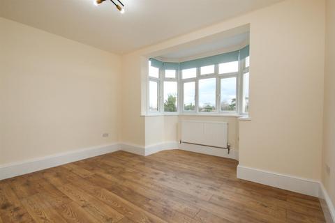 2 bedroom flat to rent, Oakleigh Road North, London N20
