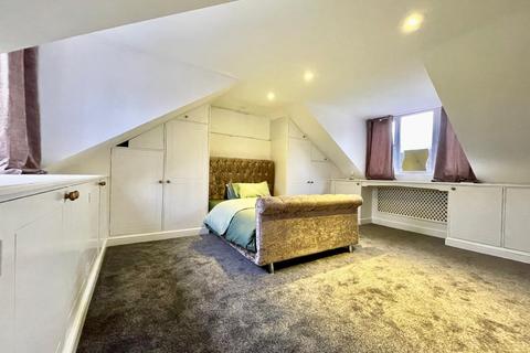 1 bedroom house of multiple occupation to rent, Outwood Lane, Chipstead, CR5