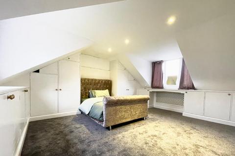 1 bedroom house of multiple occupation to rent, Outwood Lane, Chipstead, CR5