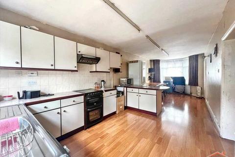 5 bedroom semi-detached house for sale, Camrose Avenue,, Edgware
