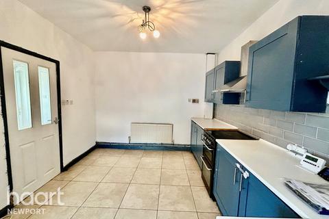 3 bedroom end of terrace house for sale, Maesglas Grove, Newport
