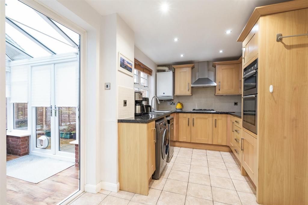 8 Kilsby Grove 13.jpg