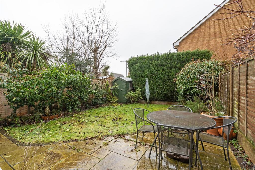 8 Kilsby Grove 16.jpg