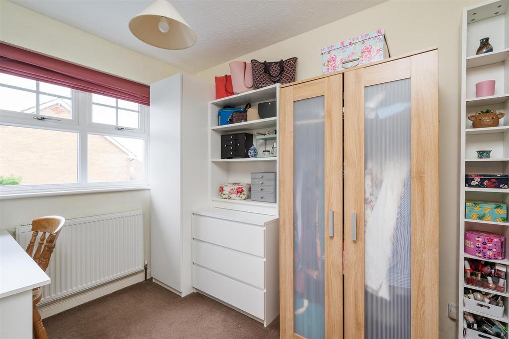 8 Kilsby Grove 2.jpg