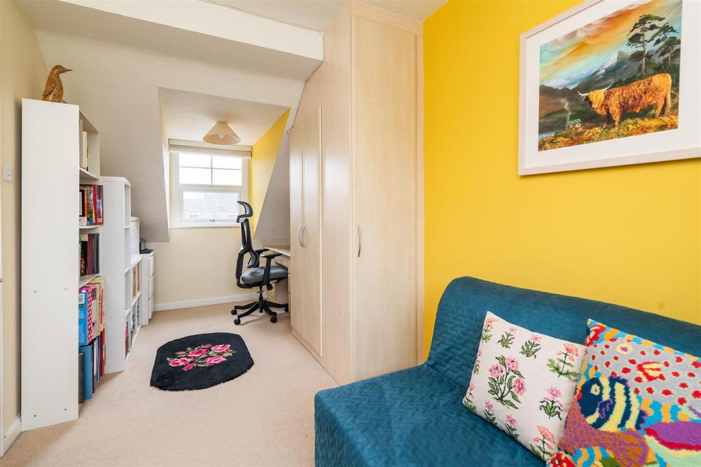 8 Kilsby Grove 4.jpg
