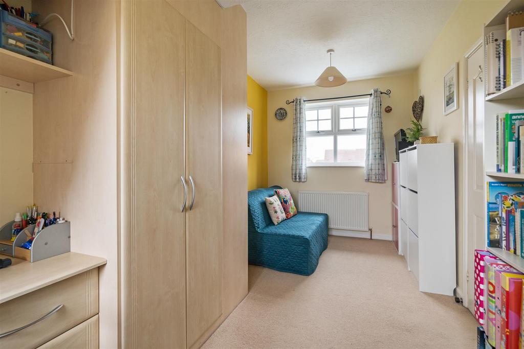 8 Kilsby Grove 5.jpg