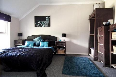 undefined, Rowhurst Avenue, Addlestone, KT15