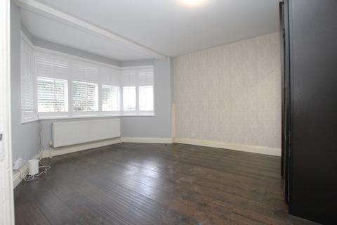 5 bedroom detached house to rent, Grasmere Avenue, Wembley