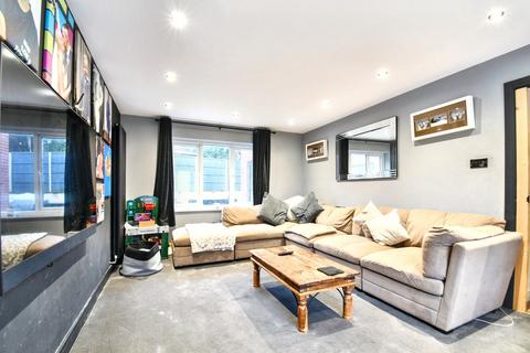 4 bedroom detached house for sale, Canterbury Close, Kempston, Bedford, MK42