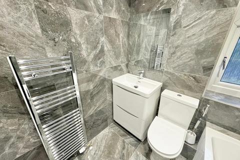 2 bedroom semi-detached house to rent, Amberton Grove, Leeds, West Yorkshire, LS8