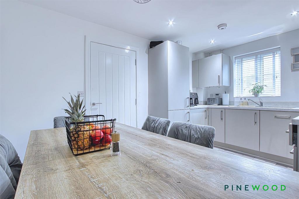 Kitchen diner