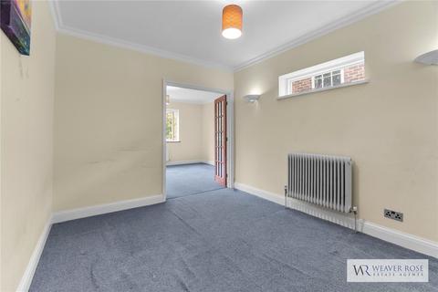 4 bedroom detached house to rent, Mount Park Road, Harrow-On-The-Hill HA1