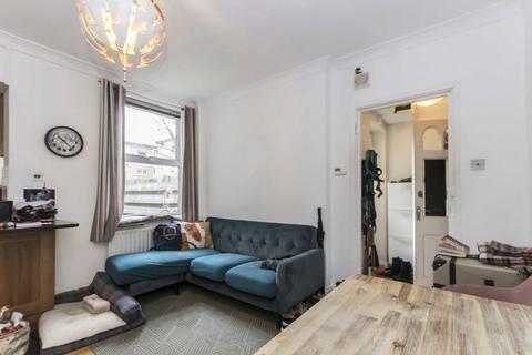 1 bedroom flat to rent, Crown Terrace, Richmond TW9