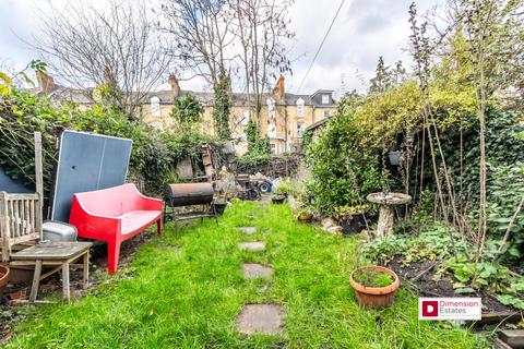 1 bedroom in a house share to rent, West Bank,  London, N16
