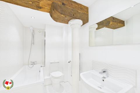 2 bedroom flat for sale, Severn Road, Lock Warehouse Severn Road, GL1
