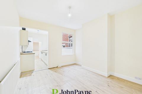 3 bedroom terraced house to rent, Westwood Road, Earlsdon, Coventry, CV5