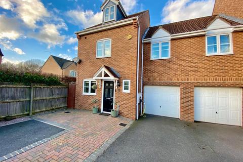 4 bedroom semi-detached house for sale - East Of England Way, Orton Northgate, Peterborough