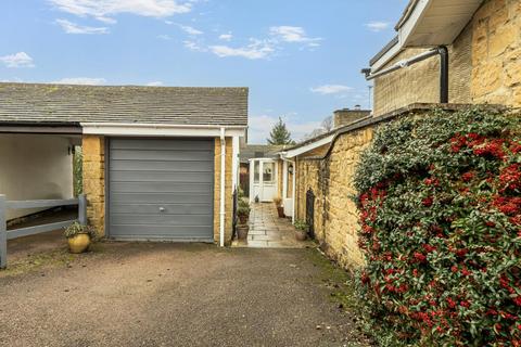 3 bedroom detached bungalow for sale, King Sutton,  Banbury,  OX17