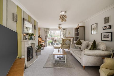 3 bedroom detached bungalow for sale, King Sutton,  Banbury,  OX17