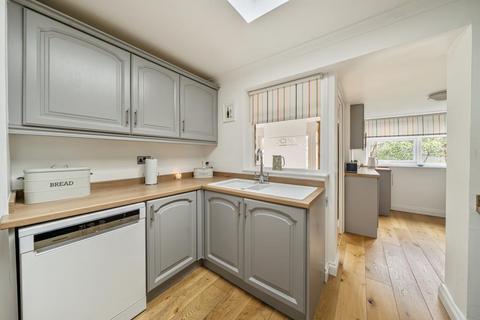 3 bedroom detached bungalow for sale, King Sutton,  Banbury,  OX17