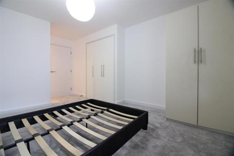 2 bedroom flat to rent, Eden Grove, London