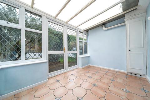 4 bedroom semi-detached house for sale, Fircroft Avenue, Lancing, West Sussex, BN15