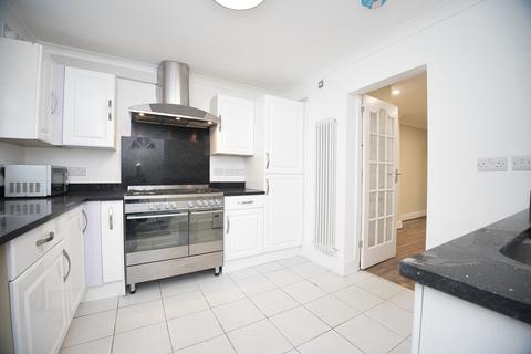 5 bedroom terraced house to rent, Thistlewaite Road, Lower Clapotn, Clapton Pond, Hackney, London, E5