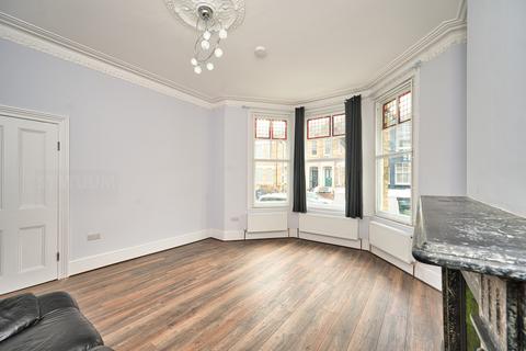 undefined, Thistlewaite Road, Lower Clapotn, Clapton Pond, Hackney, London, E5