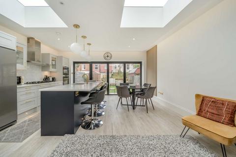 undefined, Drayton Gardens, London W13