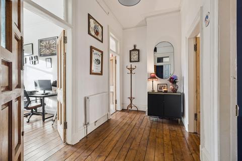2 bedroom apartment for sale, Dundrennan Road, Battlefield