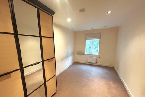 2 bedroom apartment to rent, London Road, Guildford GU1