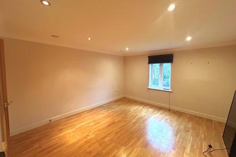 undefined, London Road, Guildford GU1