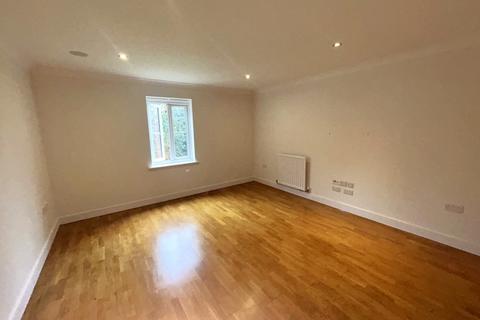 2 bedroom apartment to rent, London Road, Guildford GU1