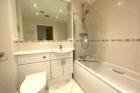 2 bedroom apartment to rent, London Road, Guildford GU1