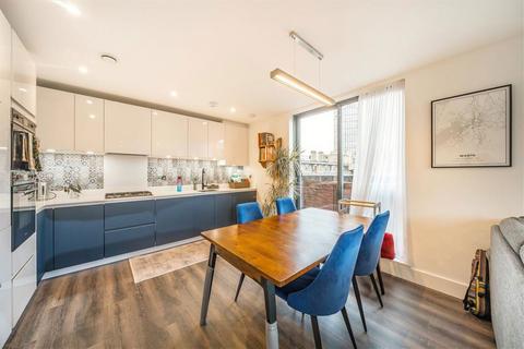 2 bedroom flat to rent, Webber Street, London SE1