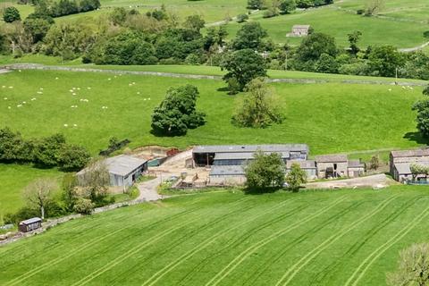 Land for sale, 78.92 Acres of Land & Extensive Range of Farm Buildings, Woodhall