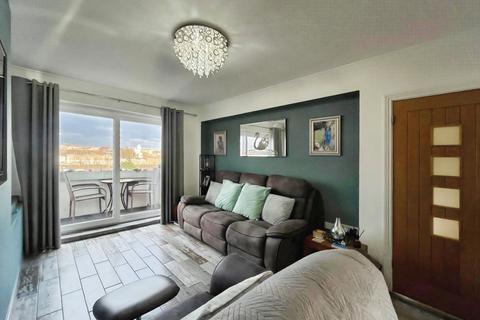 2 bedroom flat for sale, Greens Place, South Shields, Tyne and Wear, NE33 2AE