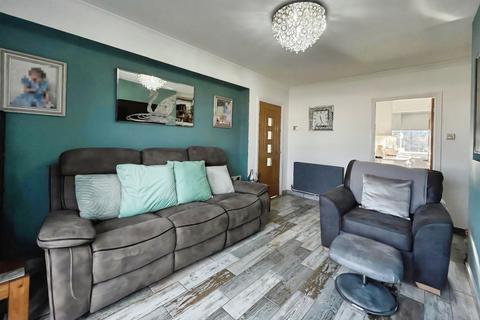 2 bedroom flat for sale, Greens Place, South Shields, Tyne and Wear, NE33 2AE