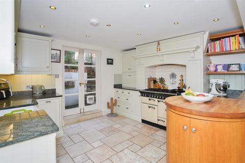 4 bedroom townhouse for sale, Portland Street, Leamington Spa