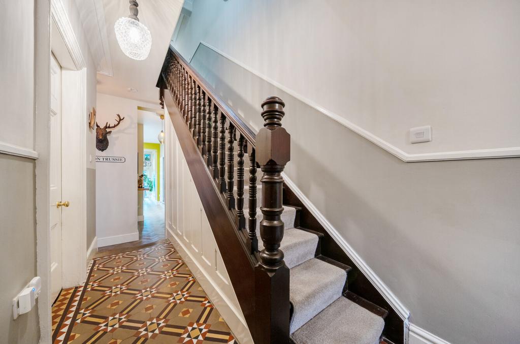 -696a3b30ae7e5-l-1396420-35-696916692bda6