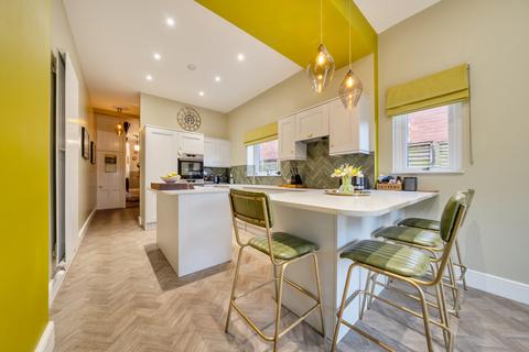 4 bedroom end of terrace house for sale, Oswestry SY11