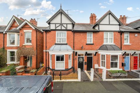 4 bedroom end of terrace house for sale, Oswestry SY11