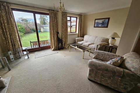 3 bedroom detached house for sale, Sandown Crescent, Aldershot