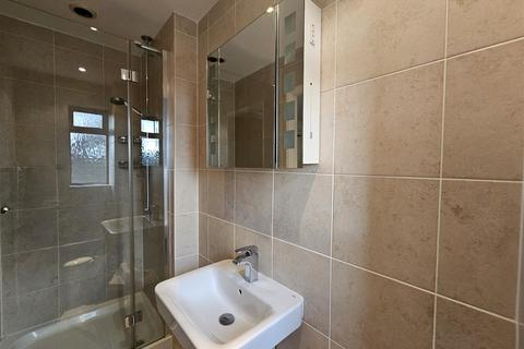 3 bedroom detached house for sale, Sandown Crescent, Aldershot