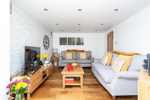 1 bedroom flat for sale, Cobham Terrace, Bean Road, Greenhithe