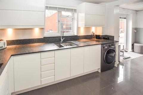 4 bedroom detached house for sale, Roding Leigh, South Woodham Ferrers